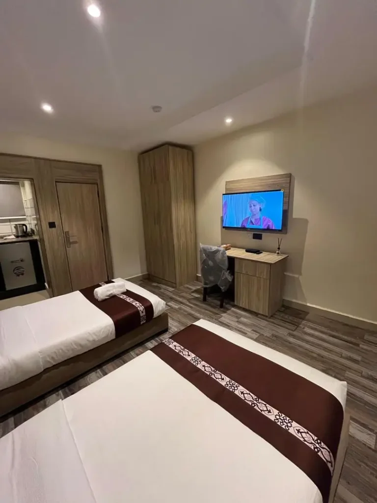 Twin Deluxe Studio Apartment in MozOne Hotels Prince and Princess