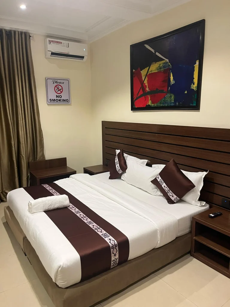 deluxe one bedroom apartment in MozOne Hotels Prince and Princess