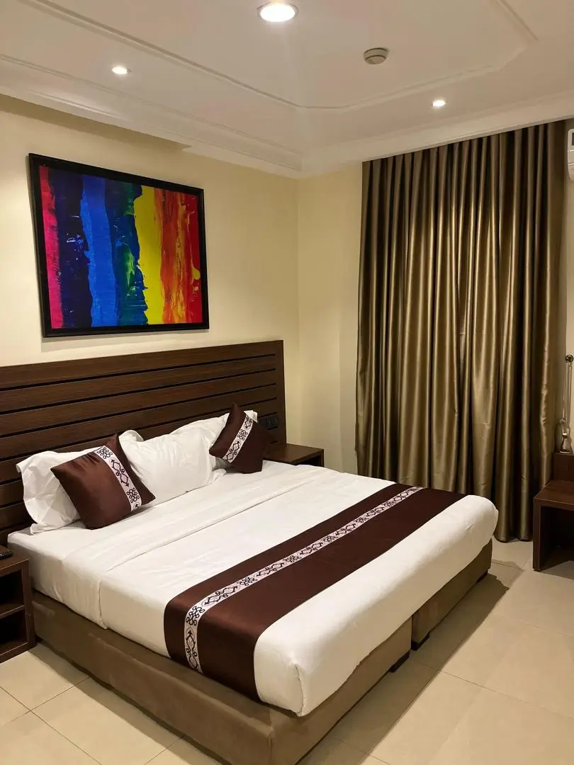 grand deluxe one bedroom apartment in MozOne Hotels Prine and Princess