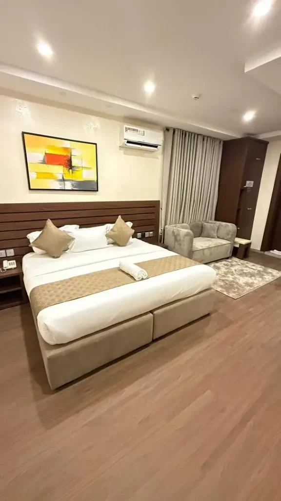 Grand deluxe room in MozOne Hotels Amore Lagos