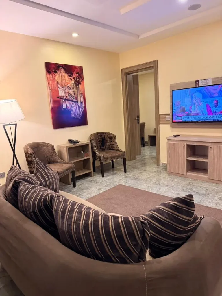 one bedroom suite in MozOne Hotels Hombori