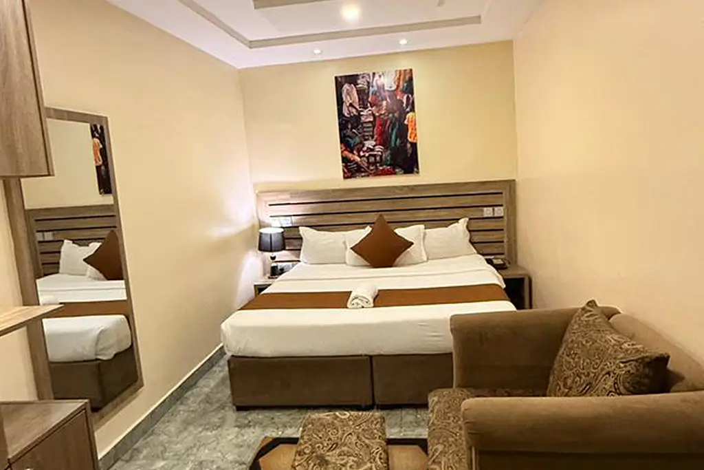 one-bedroom suite in MozOne Hotels Hombori
