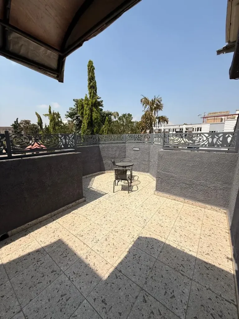 pentfloor 2bedroom in MozOne Hotels Hombori