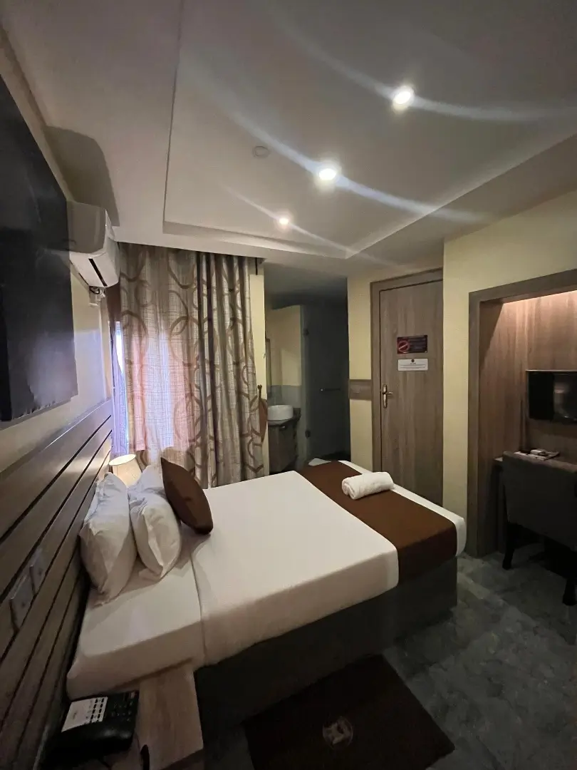 mini deluxe room in MozOne Hotels Hombori
