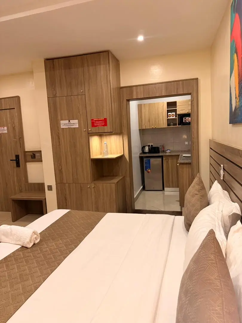 Super Deluxe Room MozOne Hotels