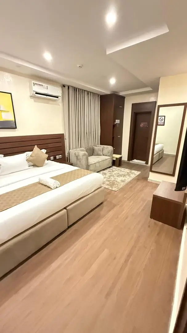 Grand deluxe room in MozOne Hotels Amore Lagos